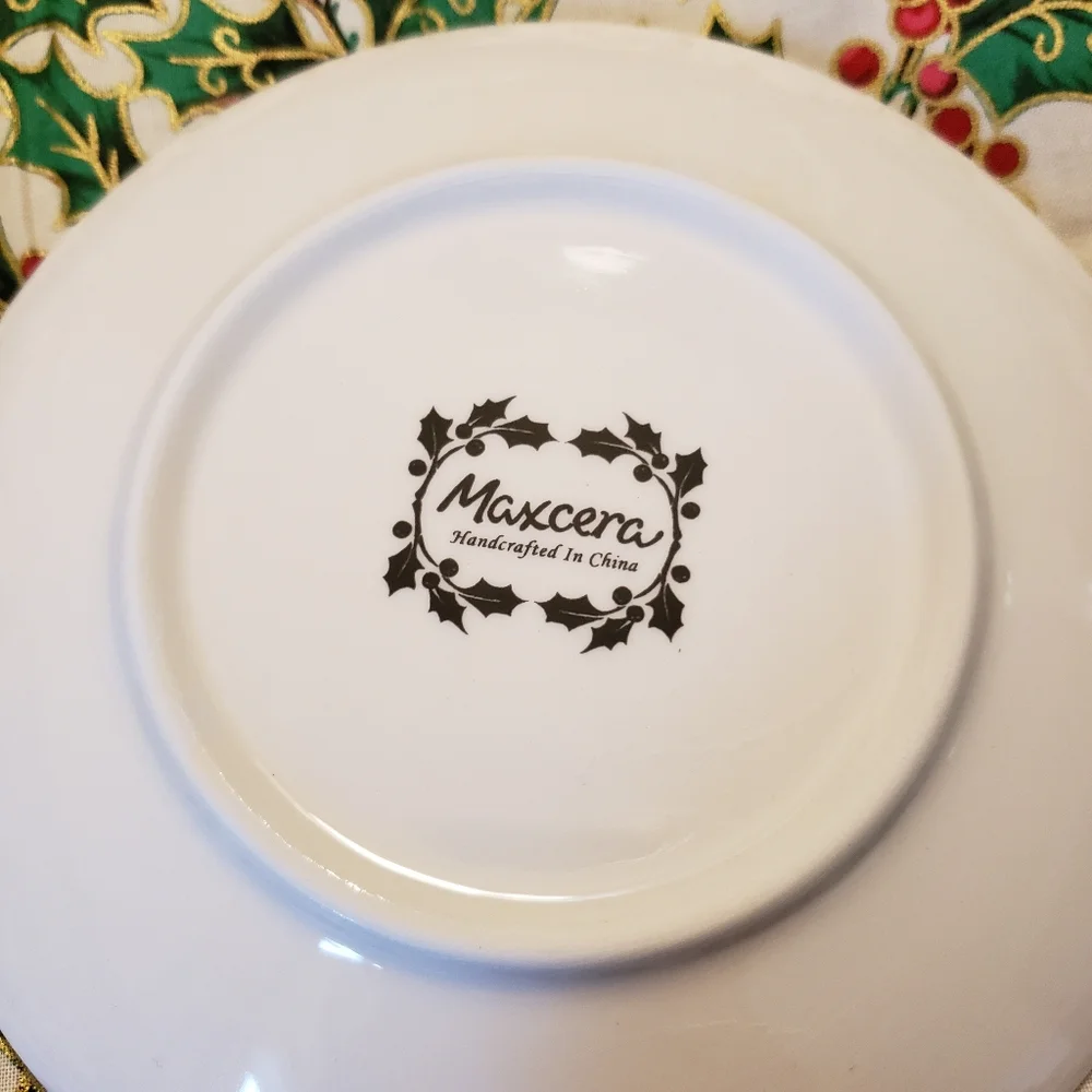 Christmas poinsettia appetizer plates set of 4 new